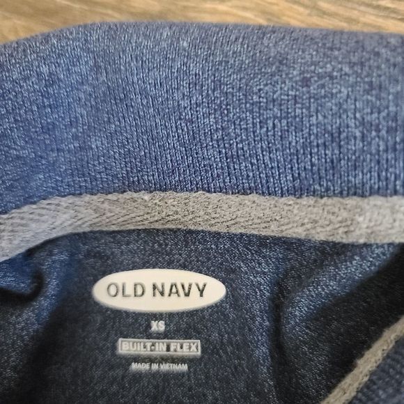Old Navy men's polo style shirt - Picture 3 of 5